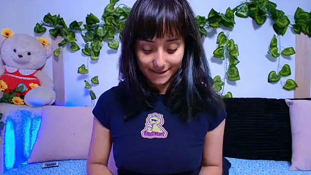 tati_cardenas's cam snapshot