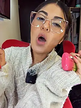 ValeNiitaLuv live sex cam