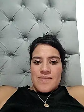 zhayra_rose's web cam