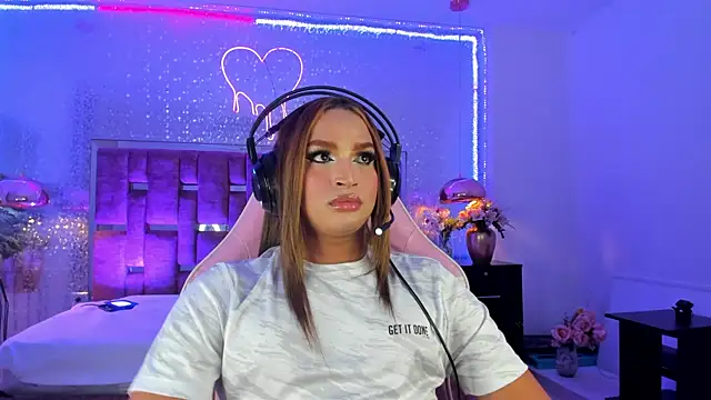 KylieVictoria live sex cam