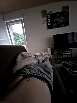 DerechteJunge live sex cam