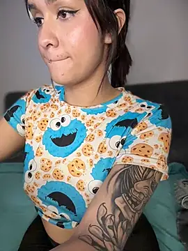 Isabella-Teen's cam snapshot