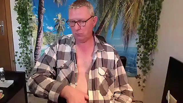 Dutch_Daddy live sex cam