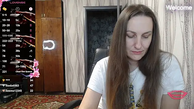 Yevgeshka-Milashka live sex cam