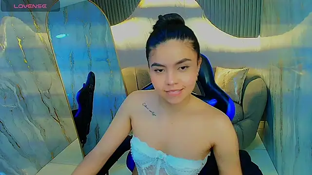 ambarina_r's cam snapshot