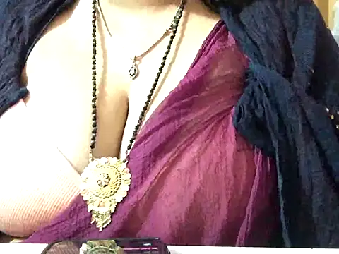 Desi_bhabhiii live sex cam