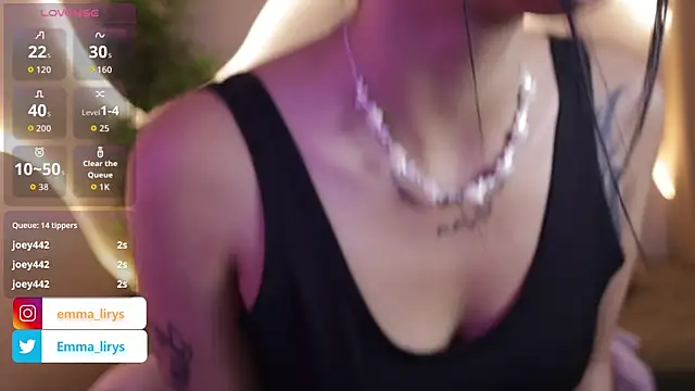 Emma_Lirys's cam snapshot