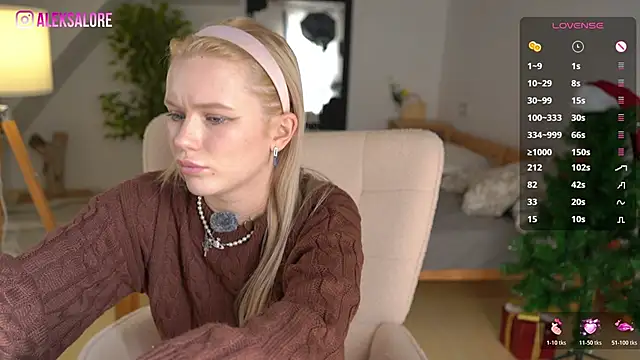 LexieLoree live sex cam