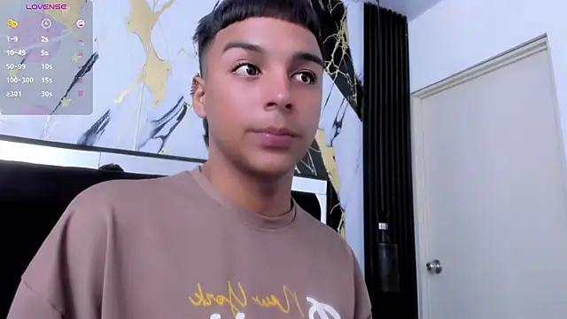 Seductivo_jr live sex cam