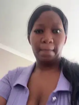 Brandyy23's cam snapshot