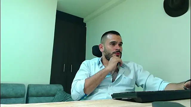 cowboyht live sex cam