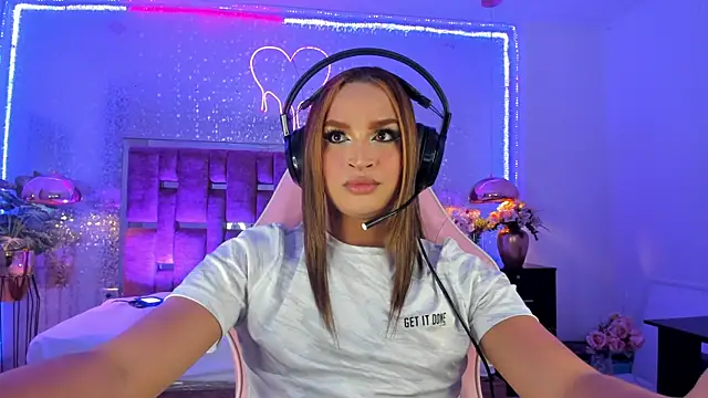 KylieVictoria live sex cam