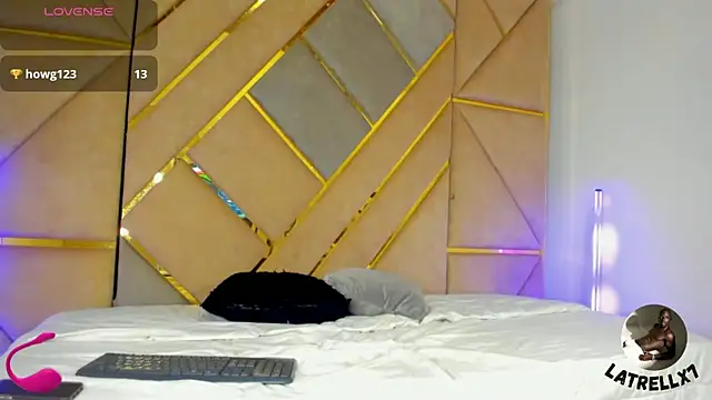 Latrellx7 live sex cam