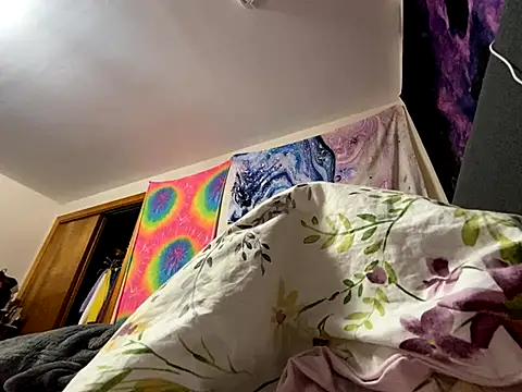 SquirtlegirlygirlmM live sex cam