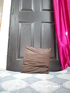 meenu_baby's cam snapshot