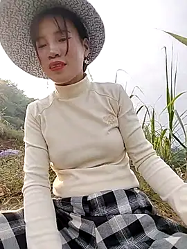 Tin_tanny live sex cam