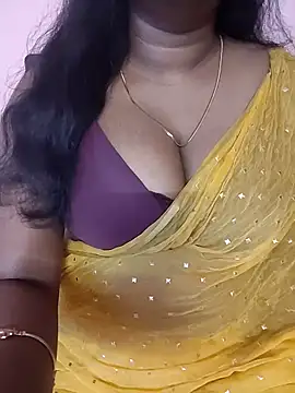 Keerthee_ live sex cam