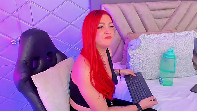 Ariianna_Cooper's web cam