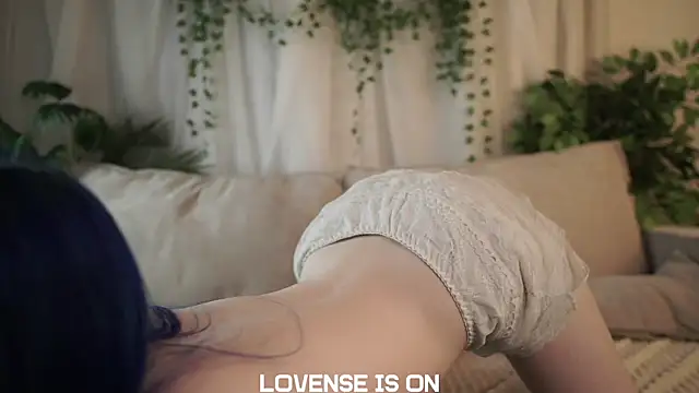 ElizSpieth's cam snapshot