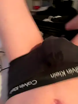 shyguy728683 live sex cam