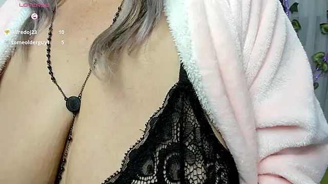 RebeccaThompson's cam snapshot