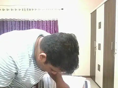 dhruv_love live sex cam