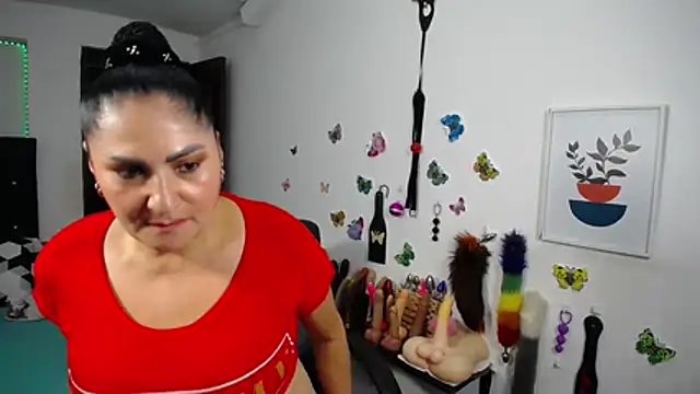 mature_bigboobs10's cam snapshot