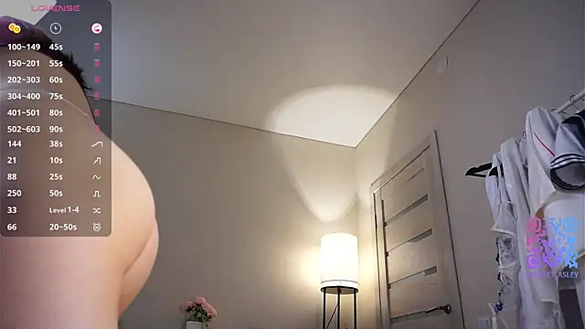 KiraAbling live sex cam