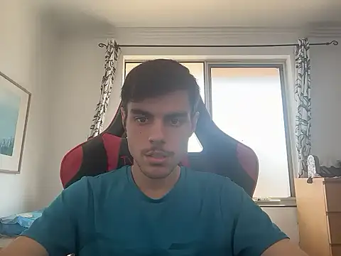 Omarnede live sex cam