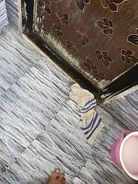 Uncut_daddy247 live sex cam