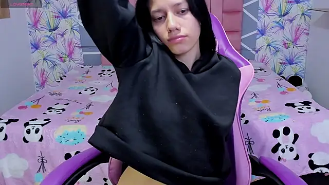 AdelaidaManson18 live sex cam