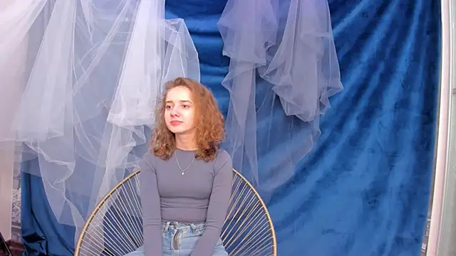 CuteLunette's cam snapshot