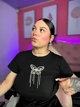 Megaan__More's cam snapshot