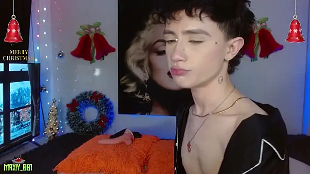 maxiy_001 live sex cam