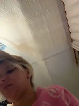 LikaCat live sex cam