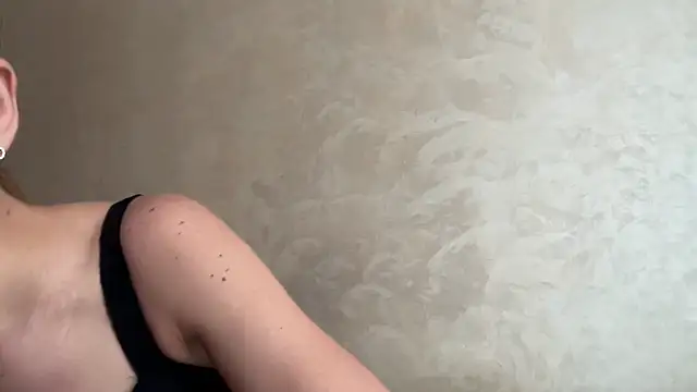 CaitlinaJayne23's cam snapshot