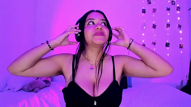 sofilunita's cam snapshot