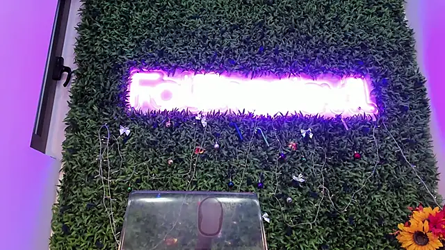 realhotfallingdevil's cam snapshot