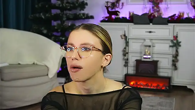 ivyleague_'s cam snapshot