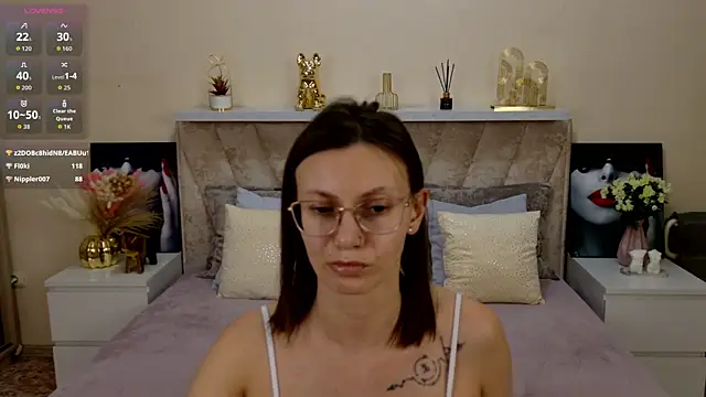 EstherPeachX's cam snapshot