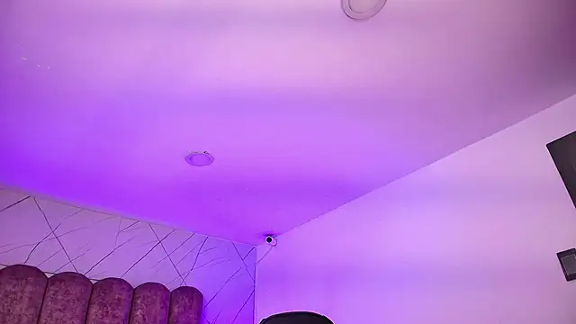 Fluffy_Bubble21's cam snapshot