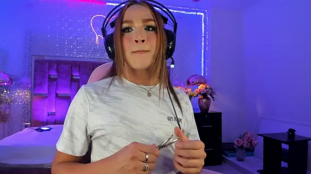 KylieVictoria live sex cam