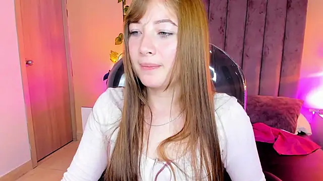 Dahlia_Rousse's web cam