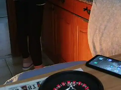 VeneRed live sex cam