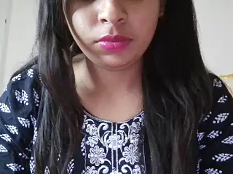 priya_008's cam snapshot