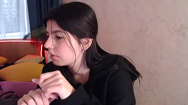 KisaModel's cam snapshot