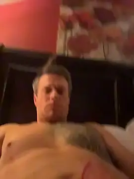 DILFiGuess1's cam snapshot