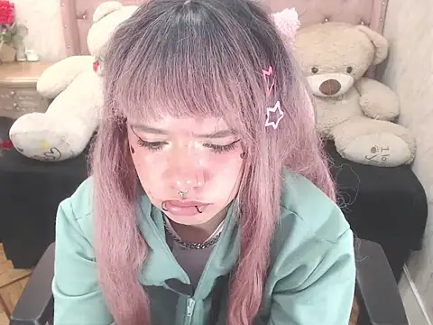 EmilyWildde's cam snapshot