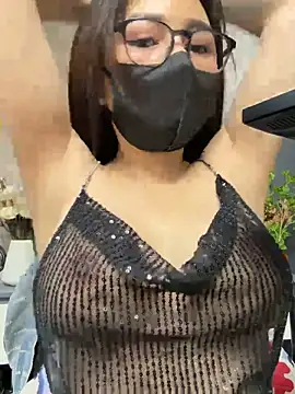 Linh_2004 live sex cam