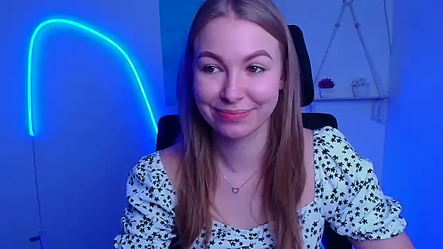 Dana_flowers's web cam